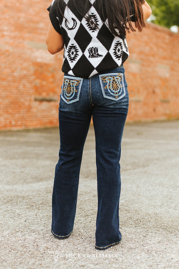 Horseshoe Embroidery Pocket Mid Rise Jeans By L&B